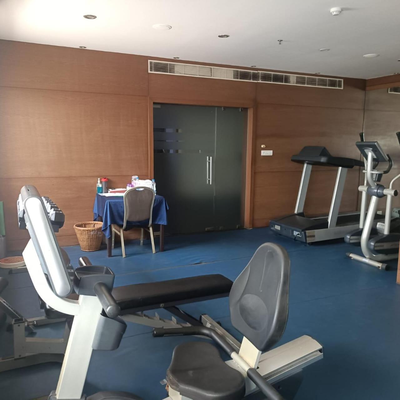 Royal Park Kakinada Hotel Luaran gambar