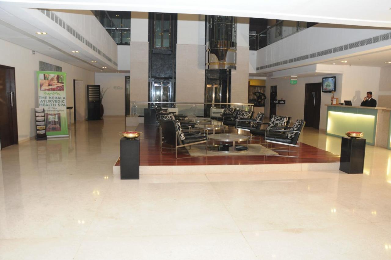 Royal Park Kakinada Hotel Luaran gambar
